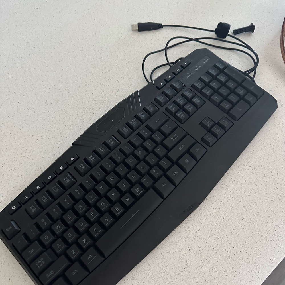 Gamer technology Wired USB Gaming Keyboard Model KC-01 Very Good